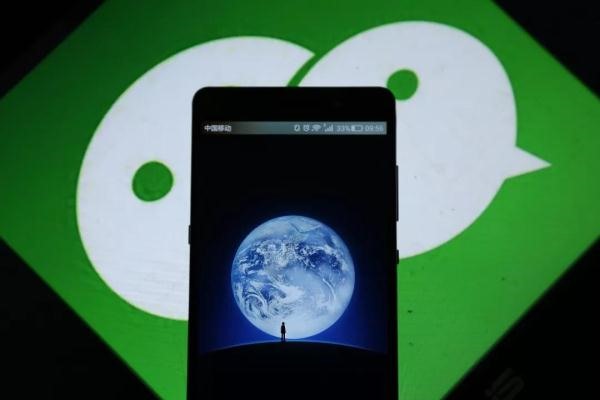 社交APP日引几千男粉的另类玩法